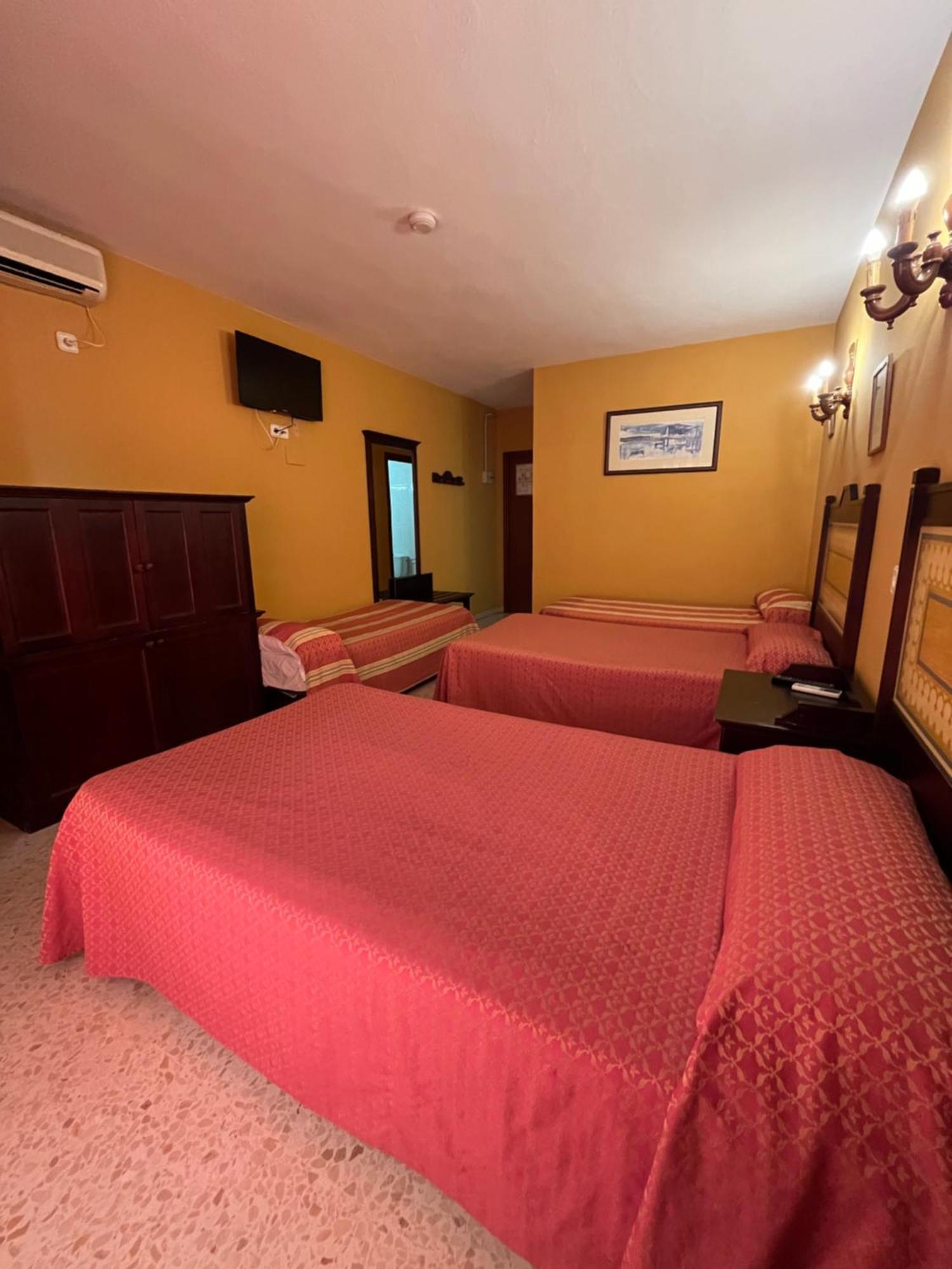 Hotel La Barca Лепе Екстер'єр фото